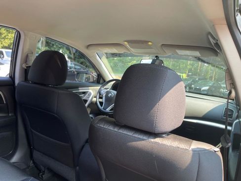 Used 2017 Nissan Altima 2.5 SR w/ Midnight Edition Package FWD image 42