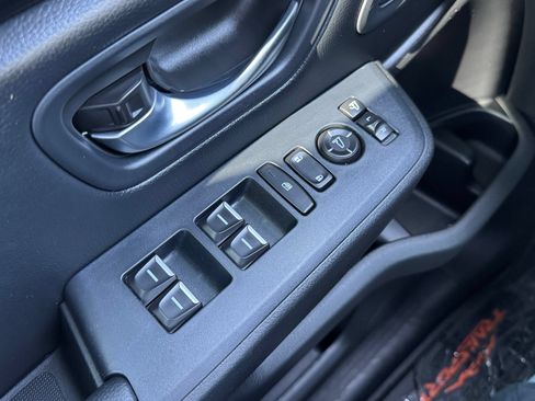 Used 2024 Honda Pilot TrailSport image 59