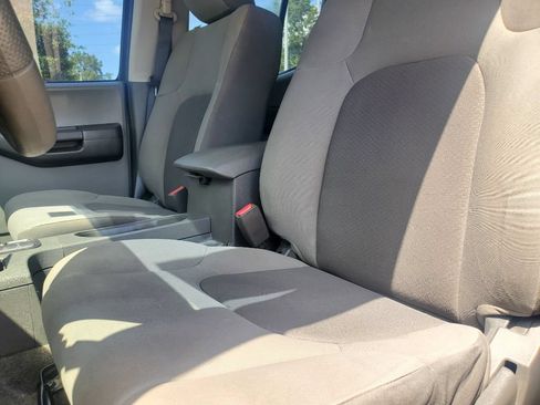 Used 2014 Nissan Xterra X AWD/4WD image 18