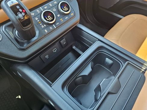 Used 2023 Land Rover Defender 110 V8 image 29