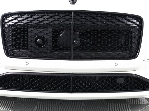 New 2025 Bentley Flying Spur Plug-In Hybrid AWD/4WD image 11