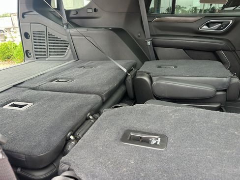 Used 2021 Chevrolet Tahoe LT w/ LT Signature Package AWD/4WD image 39