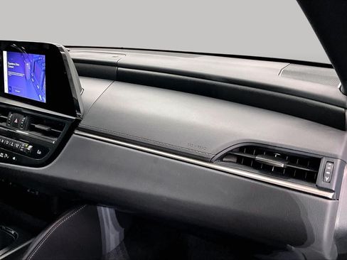 Used 2025 Lexus ES 300h w/ Premium Package FWD image 19