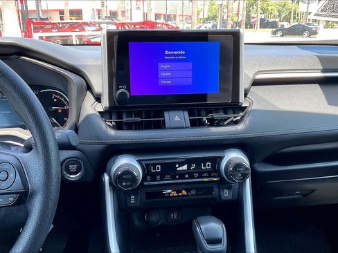 Used 2024 Toyota RAV4 XLE FWD image 34