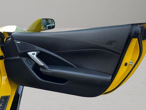 Used 2015 Chevrolet Corvette Stingray Coupe w/ 2LT Preferred Equipment Group image 16