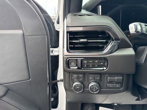 New 2026 GMC Yukon XL Elevation w/ Elevation Premium Package AWD/4WD image 14