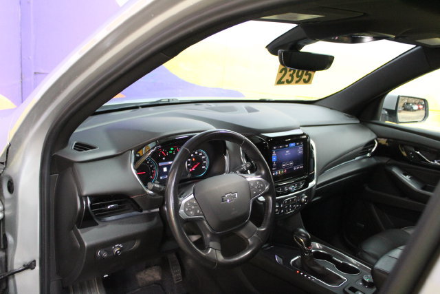 Used 2022 Chevrolet Traverse RS AWD/4WD image 14