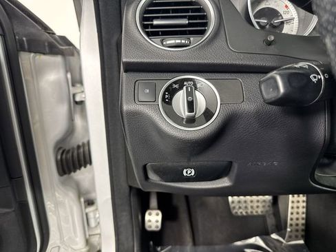 Used 2012 Mercedes-Benz C 300 4MATIC Sedan image 12