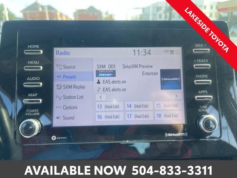 Used 2023 Toyota Camry SE image 29