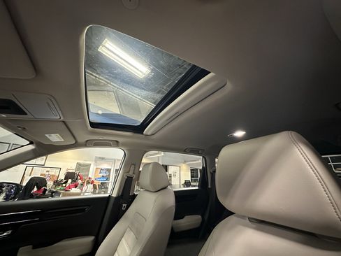 Used 2024 Honda CR-V EX-L image 18