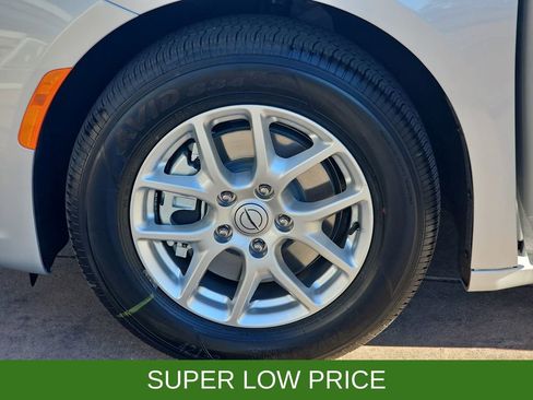 New 2026 Chrysler Pacifica Select image 38