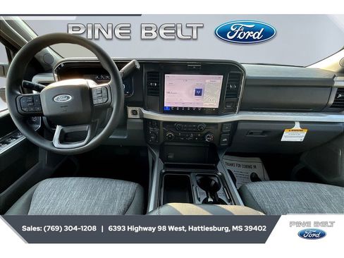 New 2026 Ford F250 XLT w/ XLT Premium Package AWD/4WD image 9