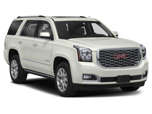 Used 2020 GMC Yukon Denali w/ Denali Premium Package image 9