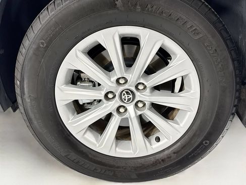 Used 2026 Toyota Grand Highlander FWD image 32