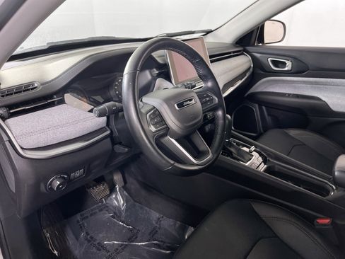 Used 2022 Jeep Compass Latitude AWD/4WD image 9