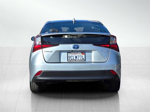 Used 2022 Toyota Prius LE image 5