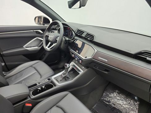 Used 2024 Audi Q3 2.0T Premium AWD/4WD image 30