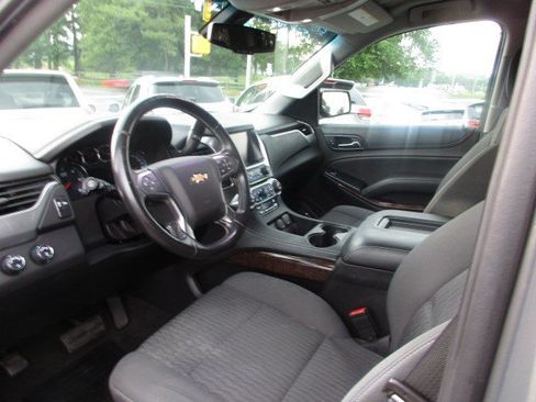 Used 2017 Chevrolet Tahoe LS AWD/4WD image 15