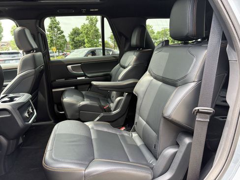 Used 2025 Ford Expedition Tremor AWD/4WD image 20