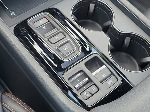 Certified 2025 Honda Pilot TrailSport image 30