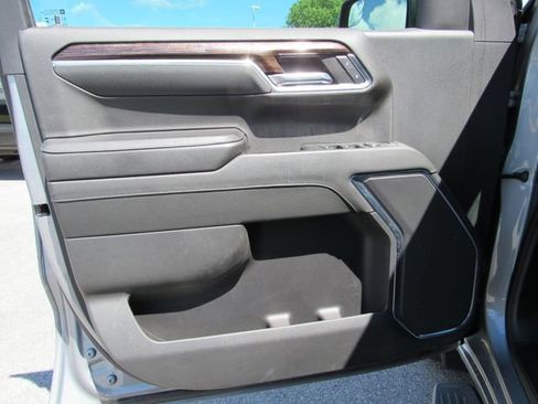 Used 2024 GMC Sierra 1500 Elevation AWD/4WD image 9