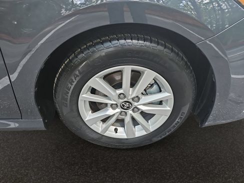 Used 2025 Toyota Camry LE w/ Convenience Package FWD image 41