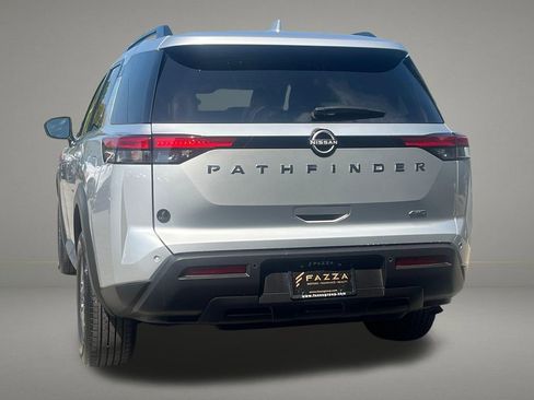 Used 2025 Nissan Pathfinder SV AWD/4WD image 3