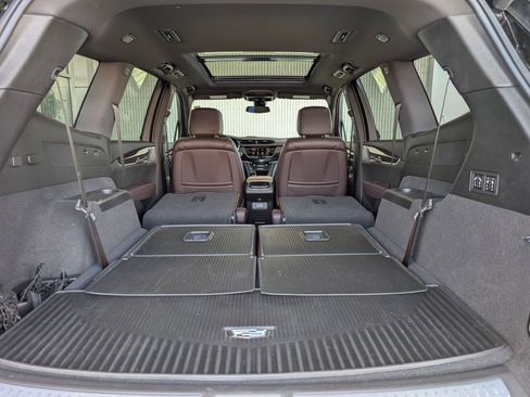 Used 2023 Cadillac XT6 Premium Luxury image 32