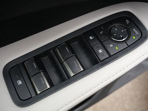 Used 2023 Lexus RX 350 Premium w/ Accessory Package AWD/4WD image 19