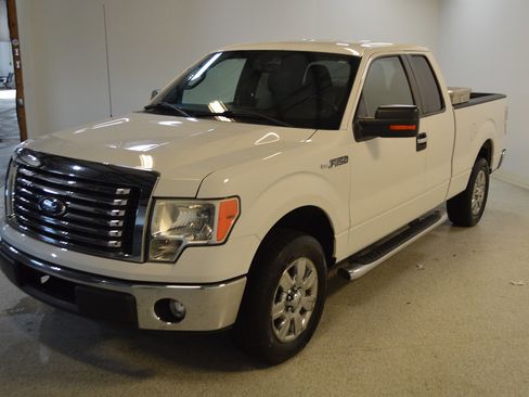 Used 2011 Ford F150 XLT w/ XLT Chrome Pkg image 7