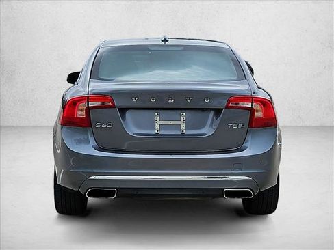 Used 2018 Volvo S60 T5 Inscription AWD/4WD image 6