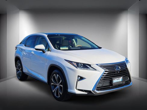 Used 2017 Lexus RX 350 AWD image 4