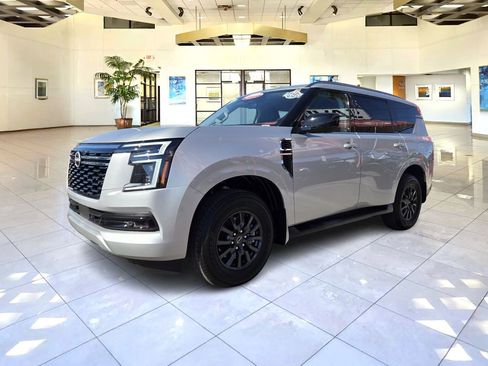 Certified 2025 Nissan Armada SV image 1