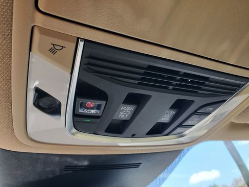 Certified 2025 Acura MDX FWD w/ Technology Package image 36