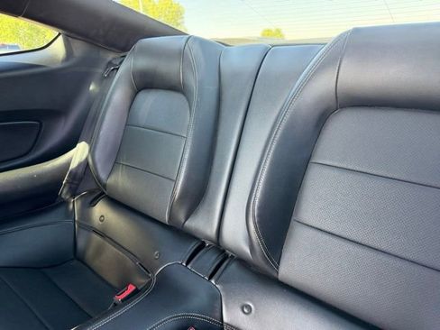 Used 2019 Ford Mustang GT Premium w/ GT Performance Package RWD image 12