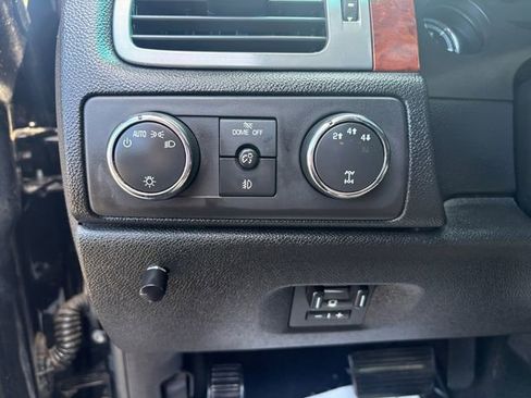 Used 2011 GMC Sierra 3500 SLT AWD/4WD image 19