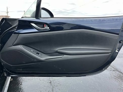 Used 2025 MAZDA MX-5 Miata RF Club image 15