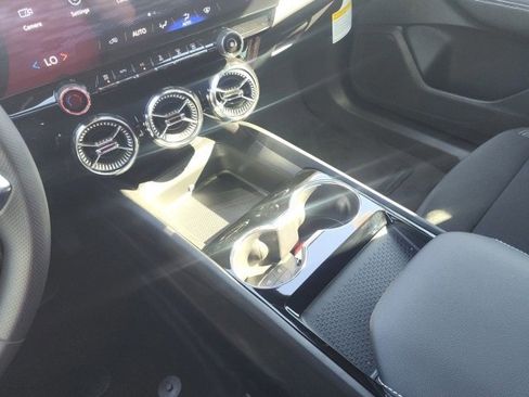 New 2026 Chevrolet Blazer EV LT w/ Midnight/Sport Edition image 30