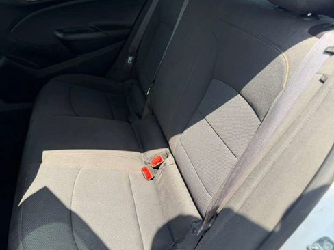 Used 2017 Chevrolet Cruze LS FWD image 14