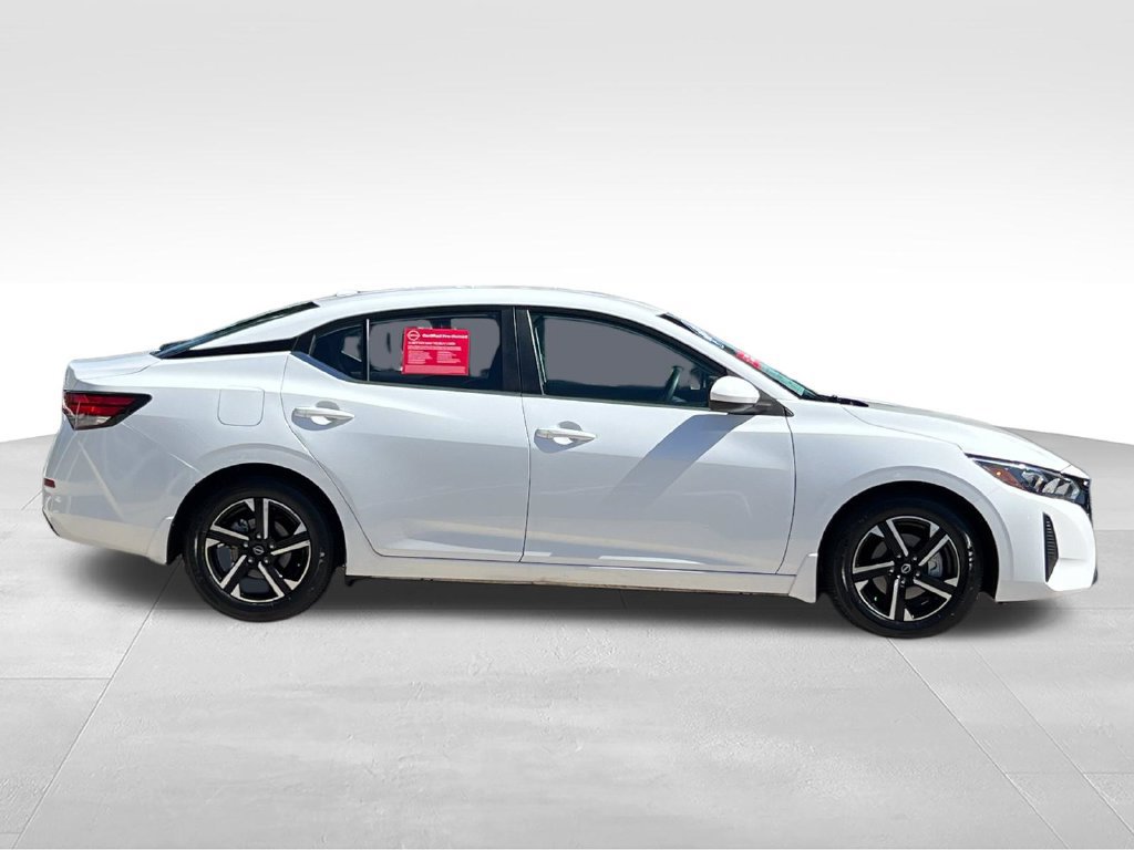 Certified 2025 Nissan Sentra SV FWD image 4