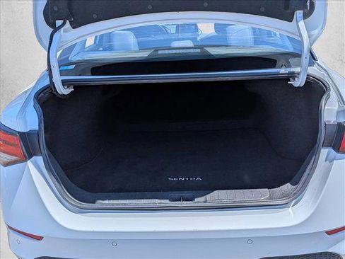 Used 2023 Nissan Sentra SV FWD image 6