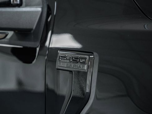Used 2023 Ford F150 Lariat w/ Equipment Group 502A High image 18