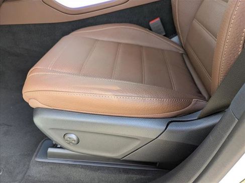 New 2026 Mercedes-Benz GLE 580 4MATIC image 4