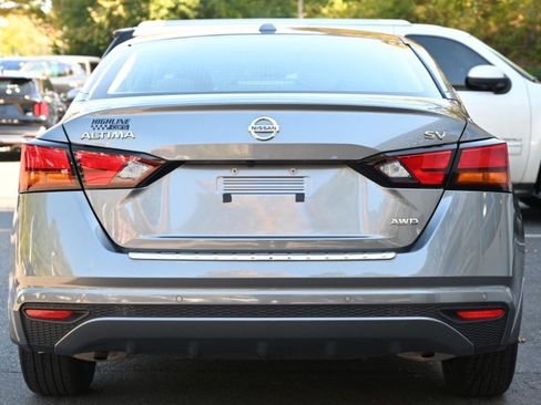 Used 2022 Nissan Altima 2.5 SV image 5