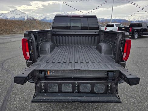 Used 2019 GMC Sierra 1500 SLT w/ SLT Convenience Package AWD/4WD image 14