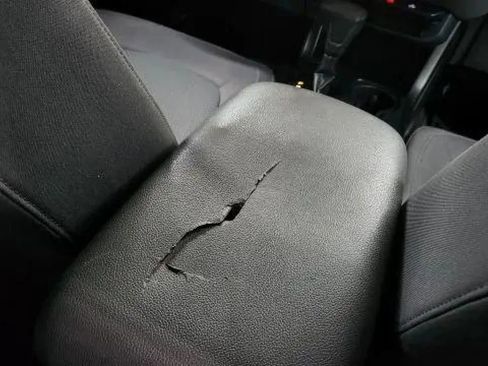 Used 2016 Chevrolet Colorado W/T w/ WT Convenience Package image 37