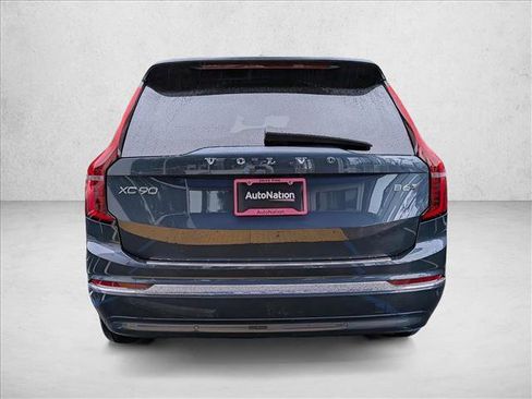 Used 2026 Volvo XC90 B6 Plus w/ Protection Package Premier AWD/4WD image 8