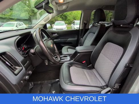 Used 2015 Chevrolet Colorado Z71 AWD/4WD image 18
