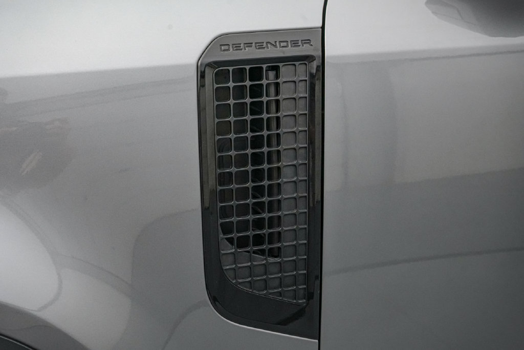 Used 2024 Land Rover Defender 110 S AWD/4WD image 13
