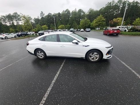 Certified 2025 Hyundai Sonata SE FWD image 15
